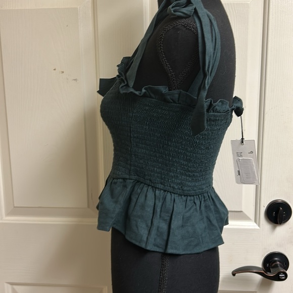 A loves A  Small Deep Teal Ruffle Top, 55% Linen. 45% Rayon, Length 14”,… - Picture 8 of 8